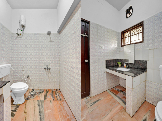Bathroom 5, Hostel Gandhi, Chennai