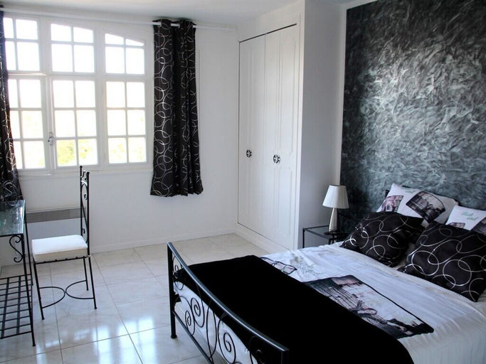Bedroom 2, Le Mas de la Verrerie, Var