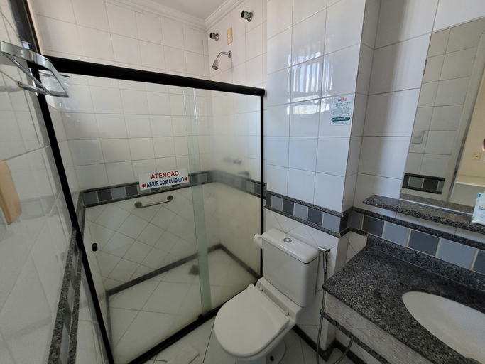 Bathroom 4, Sandrin Praia Hotel, Aracaju