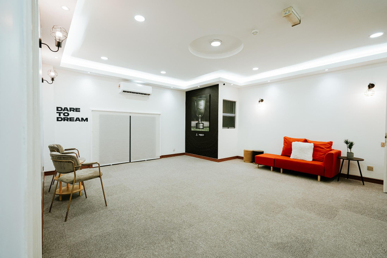 Others 4, Tanjong Subang Jaya (Self Check-In), Subang Jaya