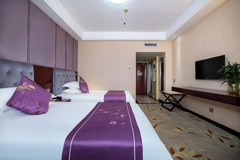 Bedroom 3, Zhongdu Hotel, Zhengzhou