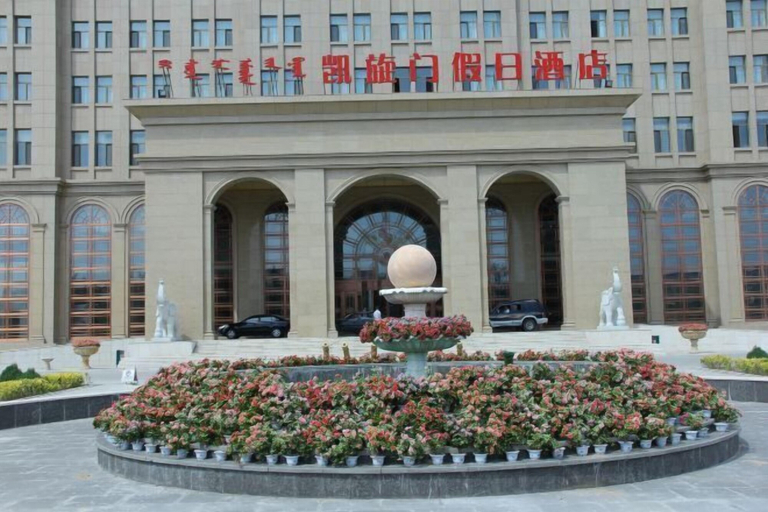Exterior & Views 2, Triumphal Gate Holiday Hotel (Toketo No.1 Middle School), Hohhot