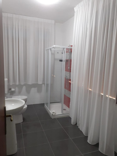 4, LOVELY BIANCO - Rooms & Apartment, Reggio Di Calabria