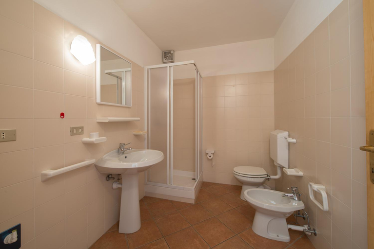 Bathroom, Maso Montel Casa Vacanze, Trento