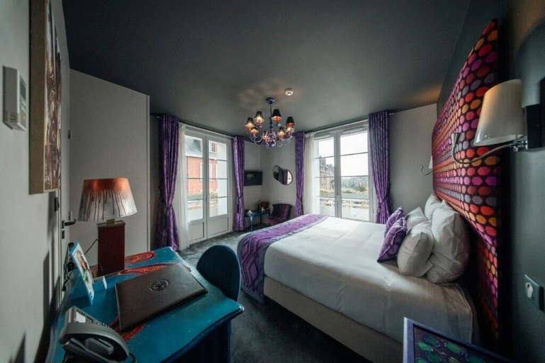 Bedroom 2, BRIT HOTEL PRIVILEGE LISIEUX – La Villa des Arts, Calvados