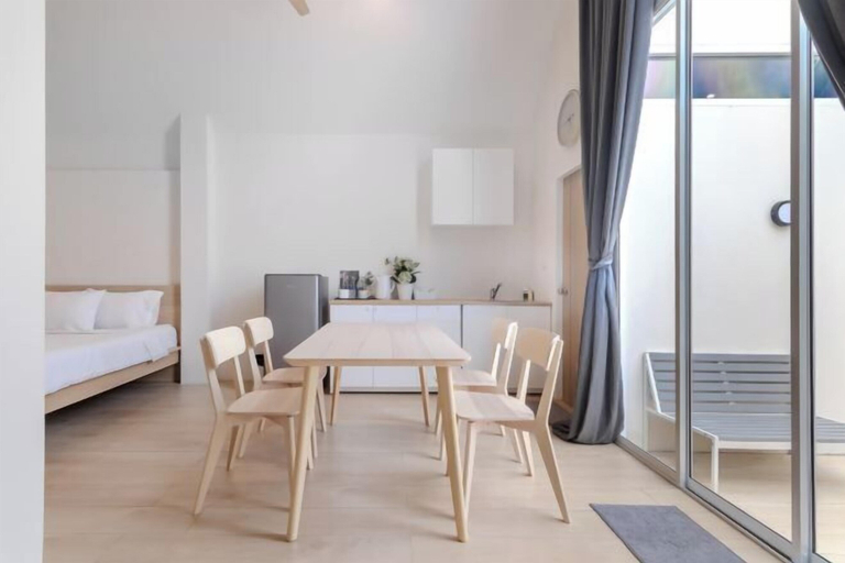 Dining Room 13