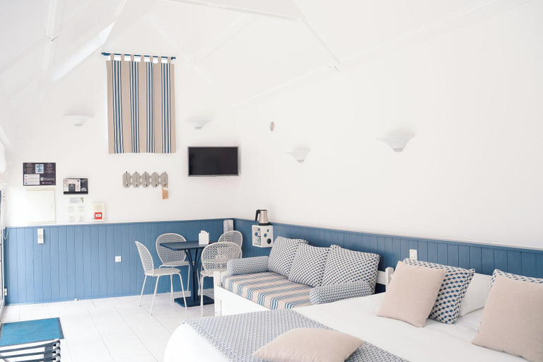 Bedroom 3, Hotel Les Agapanthes, Côtes-d'Armor