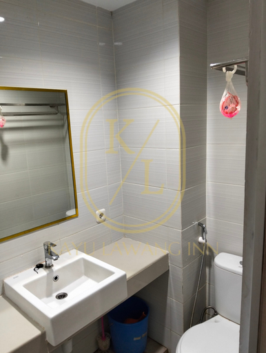 Bathroom 4