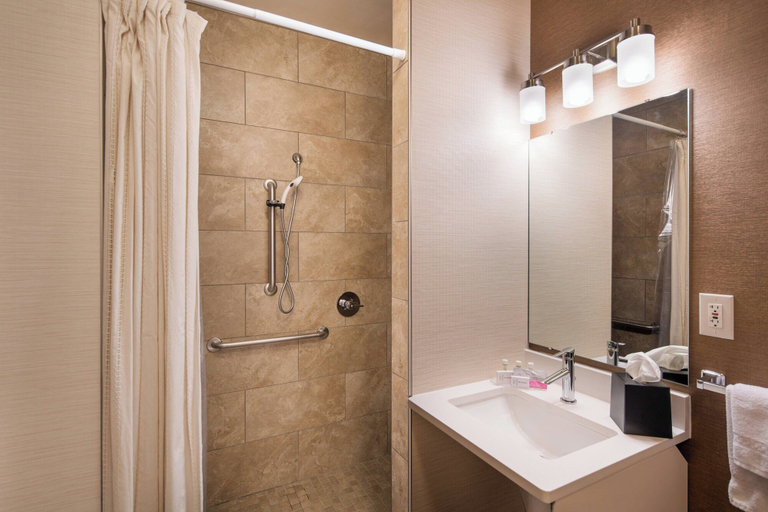 Bathroom 3, Fairfield Inn & Suites by Marriott Fort Collins/Loveland, Larimer
