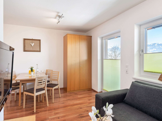 Others 1, Apartment in Saalfelden near Ski Slopes, Zell am See