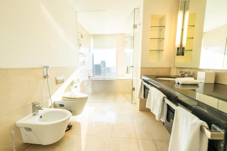 Bathroom 5, Seaview & Marina View Studio, Dubai