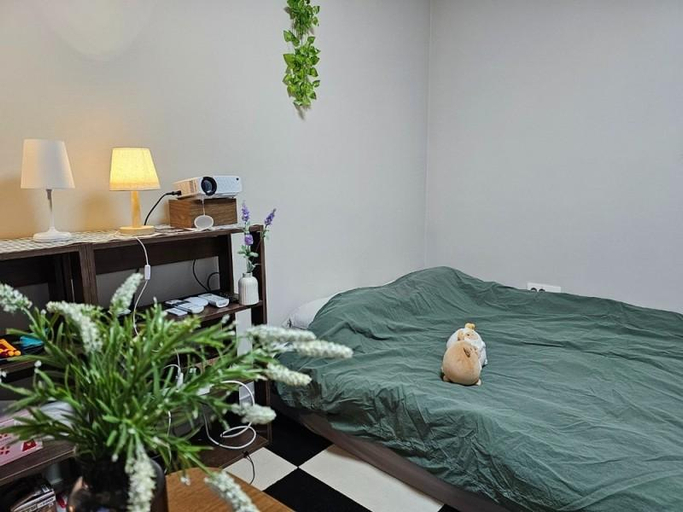 Bedroom 12