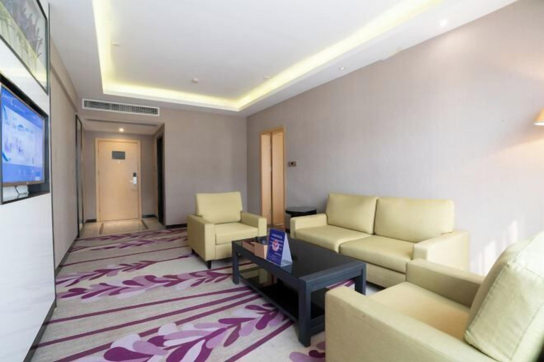 Bedroom 27