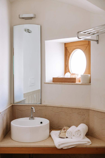 Bathroom 4, Santarosa Relais, Bari