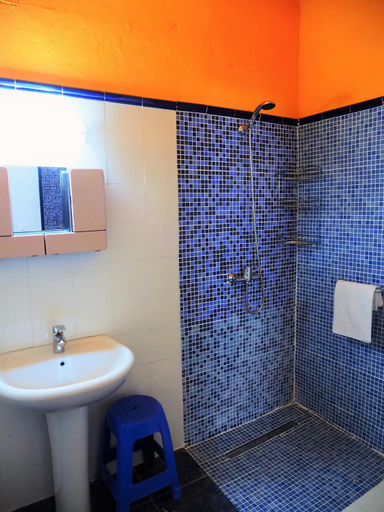 Bathroom, Le Gite, Crete