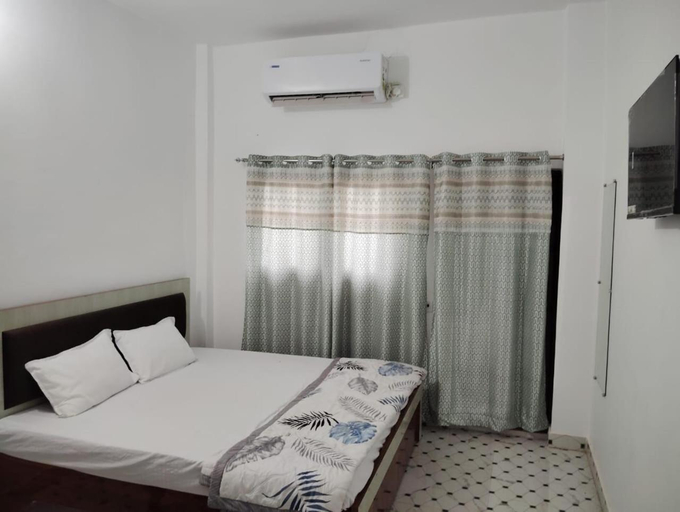 Bedroom, Rameshta Dham Near Ram Mandir, Faizabad