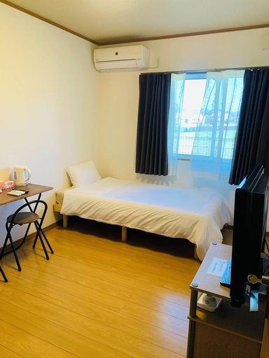 Bedroom 4, villageBFH - Hostel, Ōmura