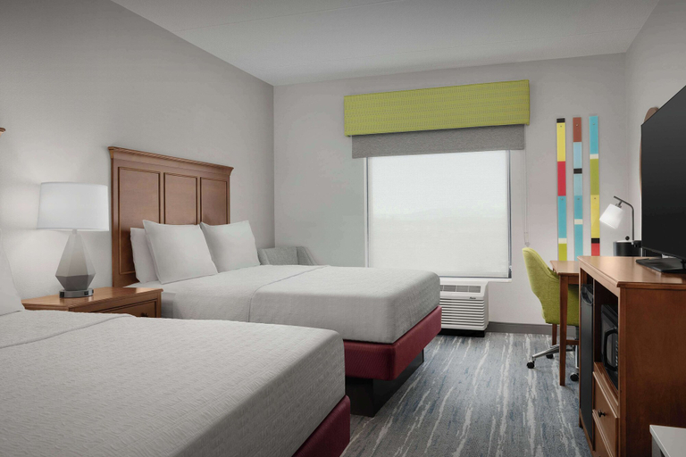 Bedroom 3, Hampton Inn & Suites Lynchburg, Campbell