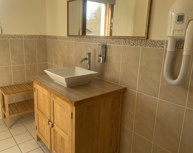 Bathroom 5, Beauval Chambre, Loir-et-Cher