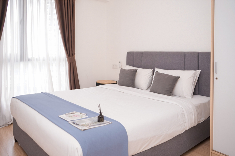 Others 1, Spacious and Simple 3BR Sky House BSD Apartment By Travelio, South Tangerang