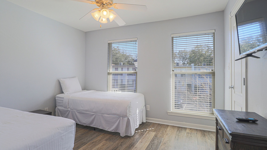 Bedroom 3, Oak Glen Unit 84, Jackson