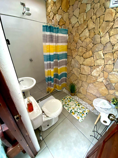 Bathroom, Mali's House, San Carlos