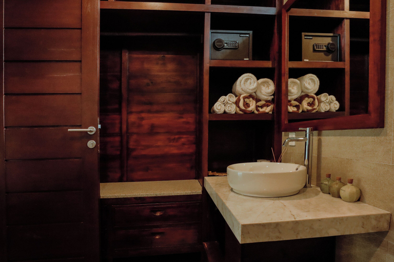 Bathroom 8