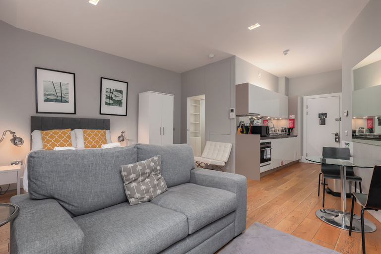 Destiny Scotland - St. Andrew Square Apartments, Edinburgh
