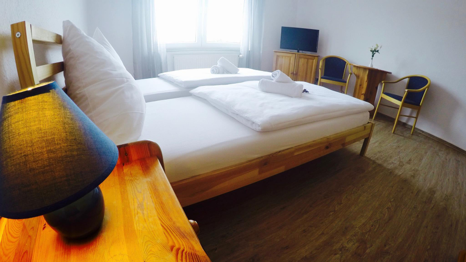 Bedroom 3, Hotel Bergheim, Rhein-Erft-Kreis