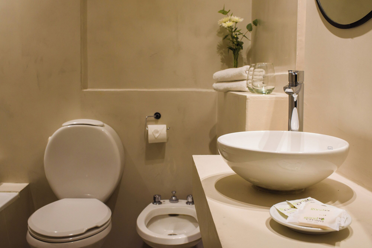 Bathroom 5, 1253 Recoleta Small Hotel, Distrito Federal