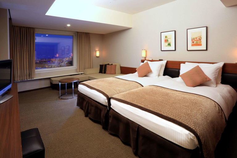 Bedroom 4, Tokyo Bay Maihama Hotel, Edogawa