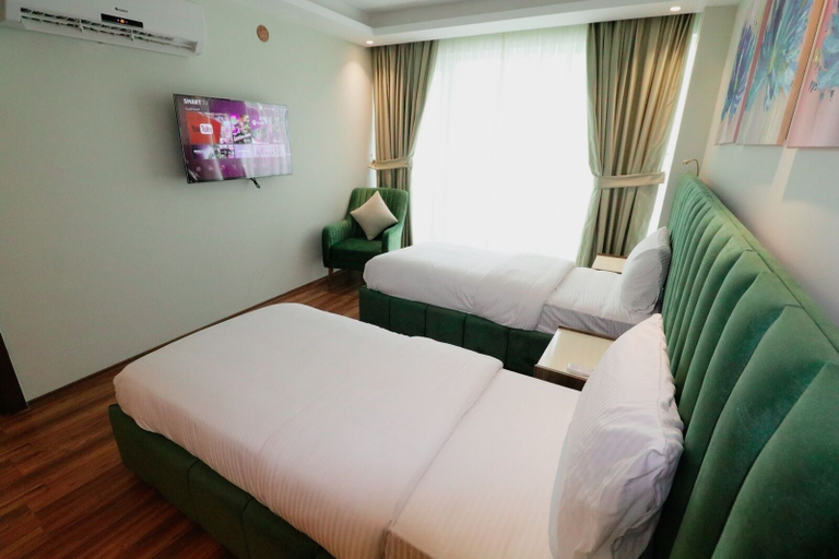 Bedroom 4, Grand Luxury, Merkez