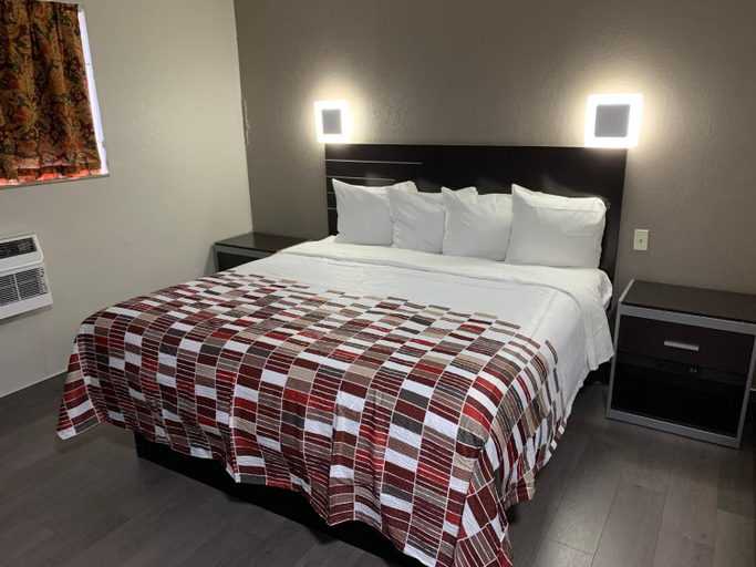 Bedroom 15