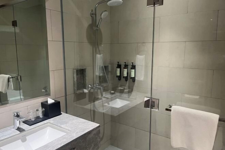 Bathroom 9