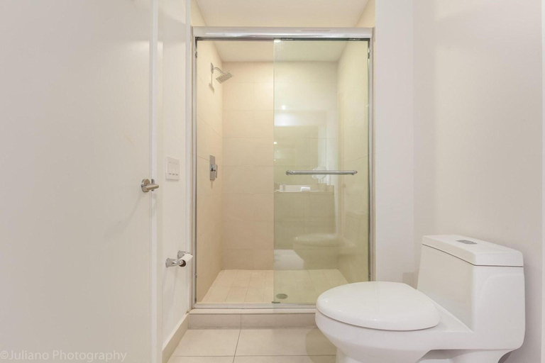 Bathroom 5, Hyde Beach Condos By Ammos Vr, Broward