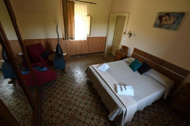 Bedroom 5, Poggio Roseto, Catania