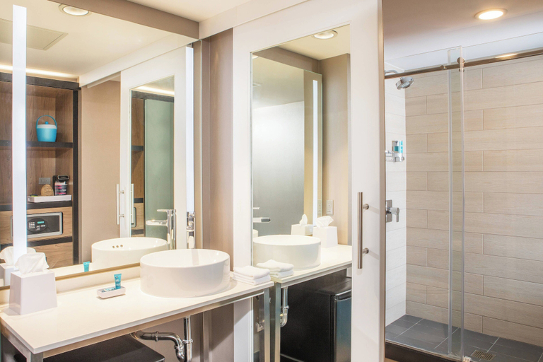 Bathroom 7