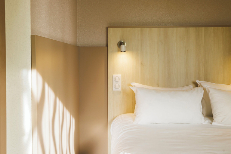 Bedroom 3, Hotel Mont Vernon, Eure