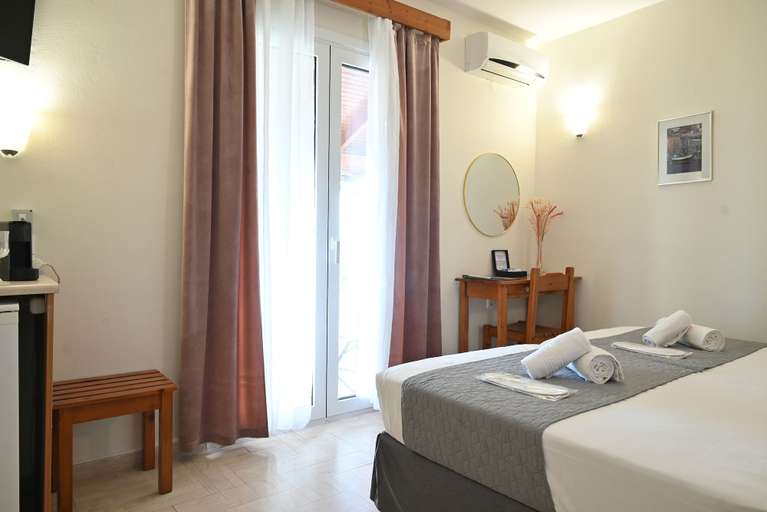 Bedroom 5, Gina Studios, Ionian Islands