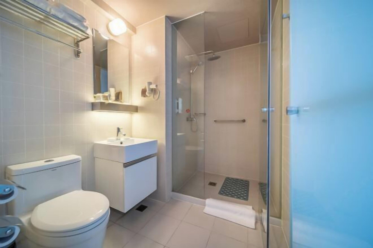 Bathroom 7