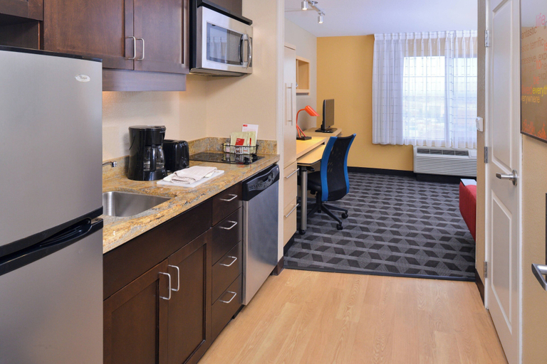 Dining Room 6