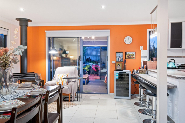 Food & Drinks 5, Madsen Retreat, Central Coast - Pt A