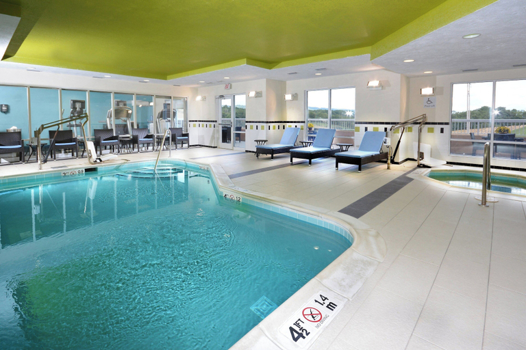 Sport & Beauty, Fairfield Inn & Suites by Marriott, Wythe