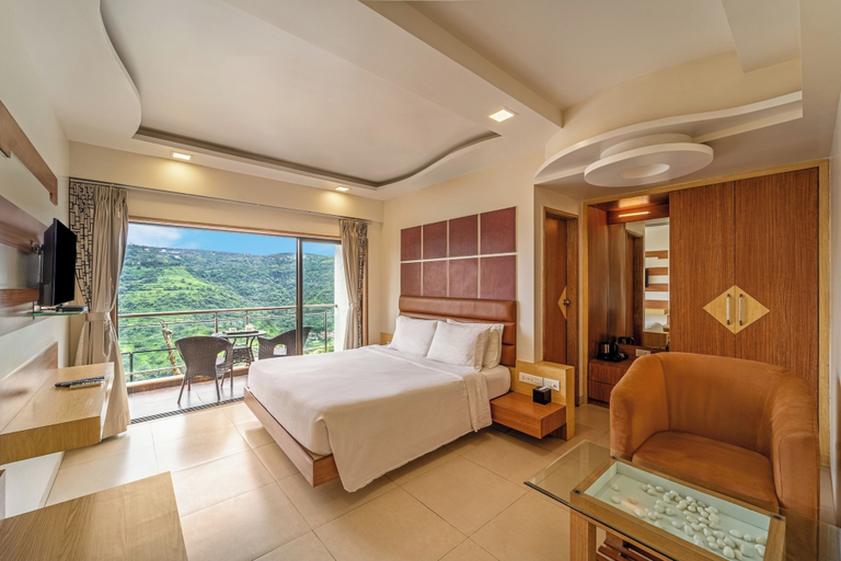 Bedroom 3, Sterling Panchgani, Satara