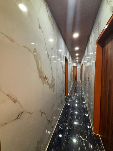 Others 4, Hauva Hotel, Sahibzada Ajit Singh Nagar