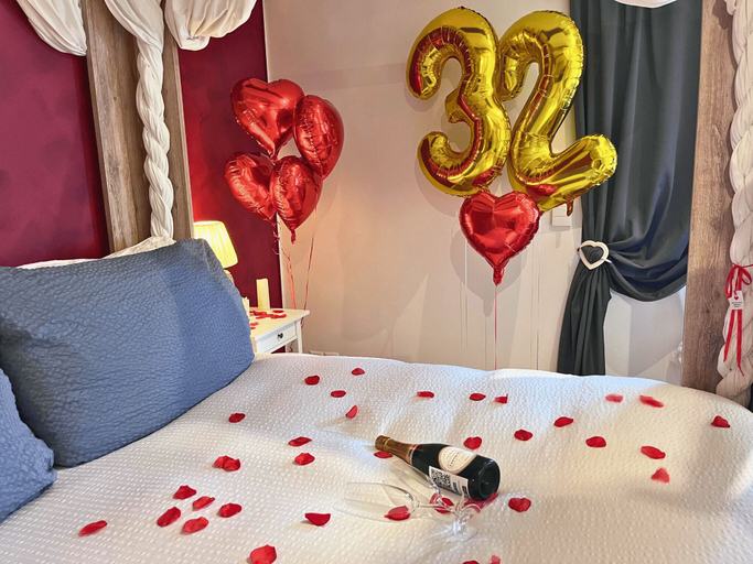 Bedroom 3, La Maisonnette Enchantée, La Glâne