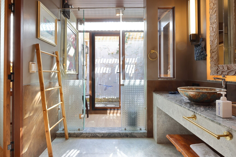Bathroom 6