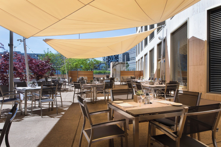 Food & Drinks 5, Renaissance Zürich Tower Hotel, Zürich