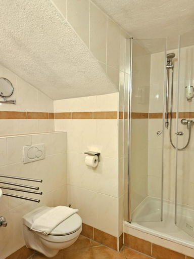 Bathroom 11