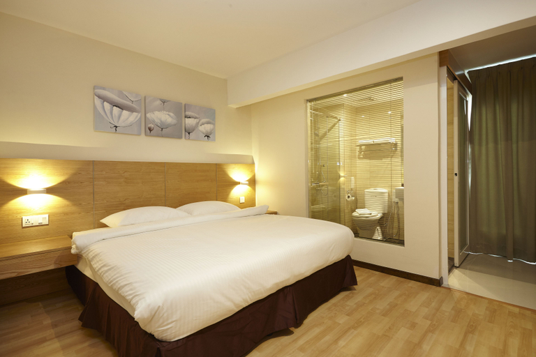 Bedroom 4, Hotel Six Seasons, Kuala Lumpur
